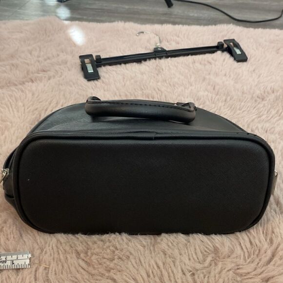 Disney Lounge-fly Minnie Mouse Satchel Handbag Black Red Bow Rare - Picture 2 of 12